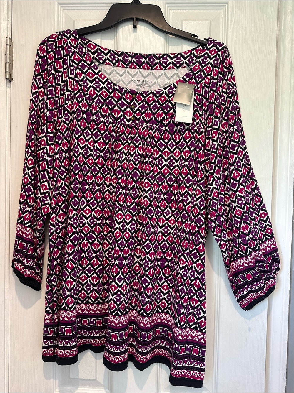 women's top by Charter Club size 2 X black/pinks EUC loose fit